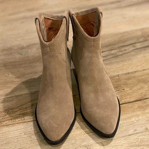 Chelsea & Violet Suede Booties